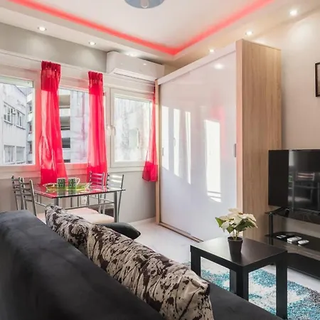 Luxury In Downtown شقة