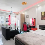Апартаменты Luxury In Downtown *